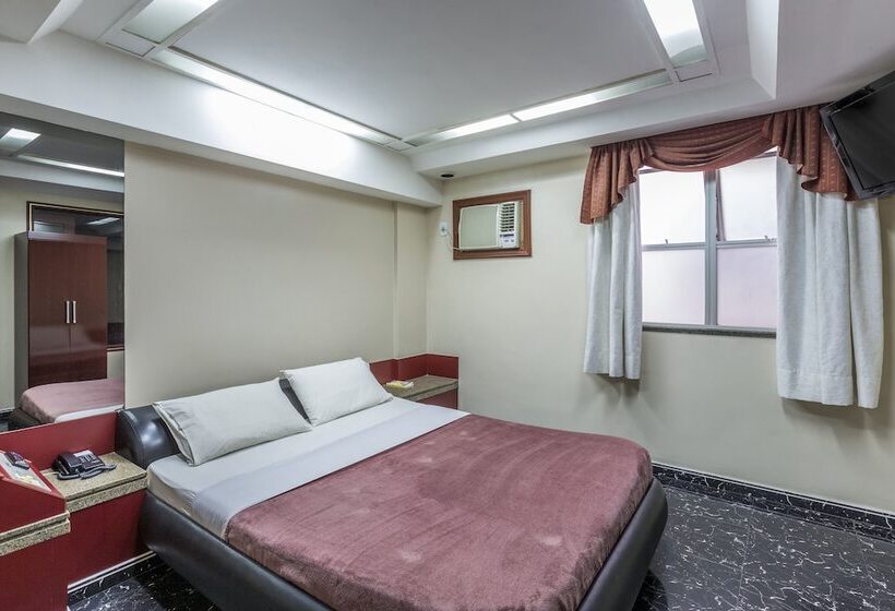 اتاق سوپریور, Fênix