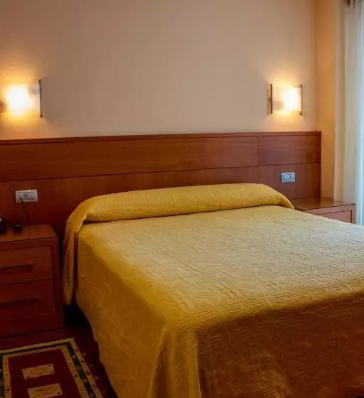 اتاق استاندارد, Mabú