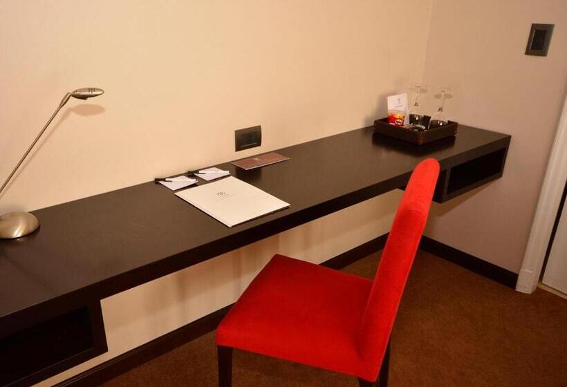 스탠다드 룸, Neuquén Tower