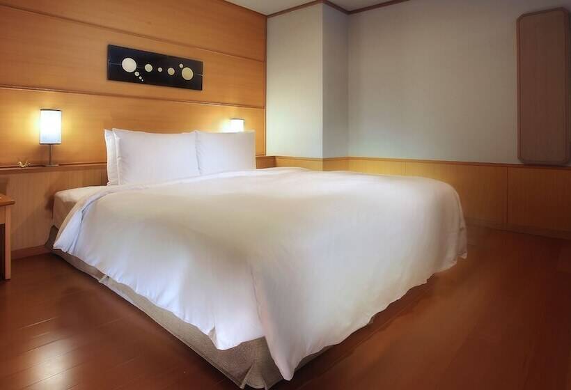 سوییت اجرایی, Radium Kagaya Taipei