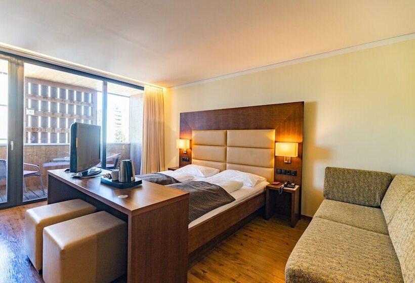 غرفة سوبيريور ثلاثية, Sonne 1806   Hotel Am Campus Dornbirn