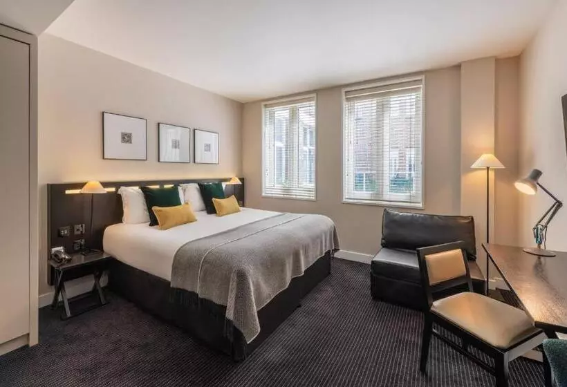 اتاق سوپریور با تخت بزرگ, The Resident Soho