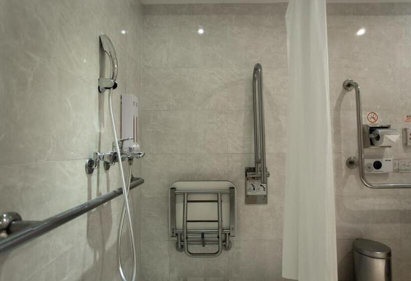 اتاق استاندارد سه نفره, Hub Hotel   Songshan Airport Branch