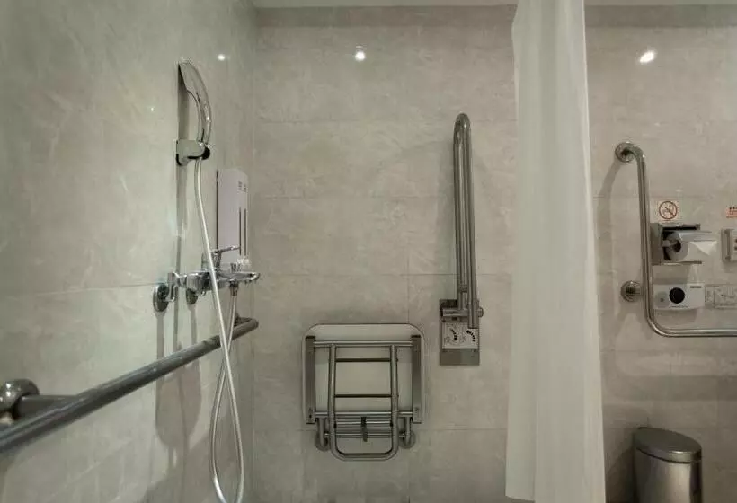 اتاق استاندارد سه نفره, Hub Hotel   Songshan Airport Branch