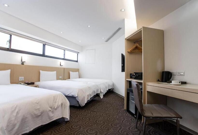 اتاق استاندارد سه نفره, Hub Hotel   Songshan Airport Branch
