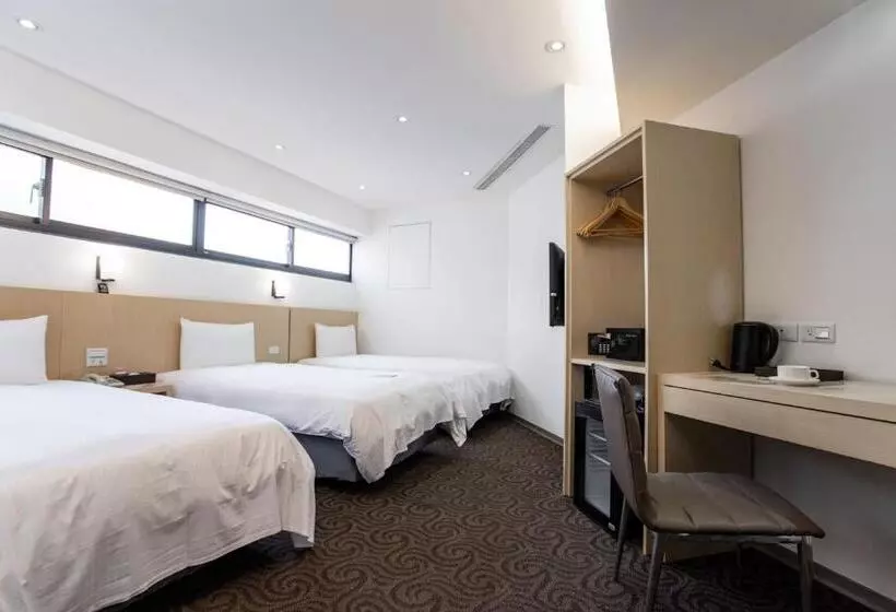 اتاق استاندارد سه نفره, Hub Hotel   Songshan Airport Branch