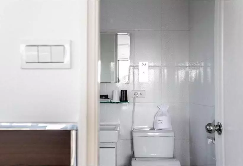 اتاق استاندارد سه تخته با چشم‌انداز, Hub Hotel   Songshan Airport Branch
