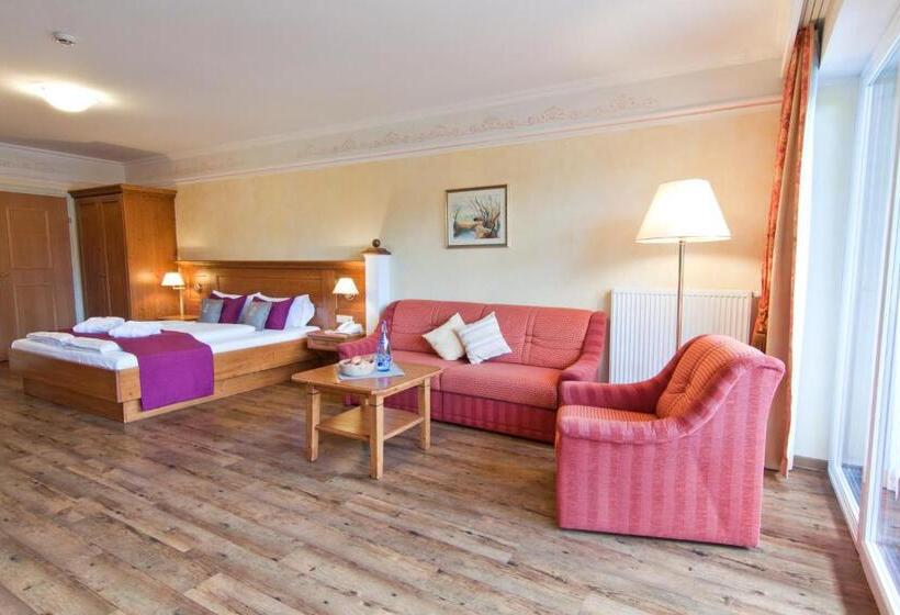 سوییت, Naturhotel Outside