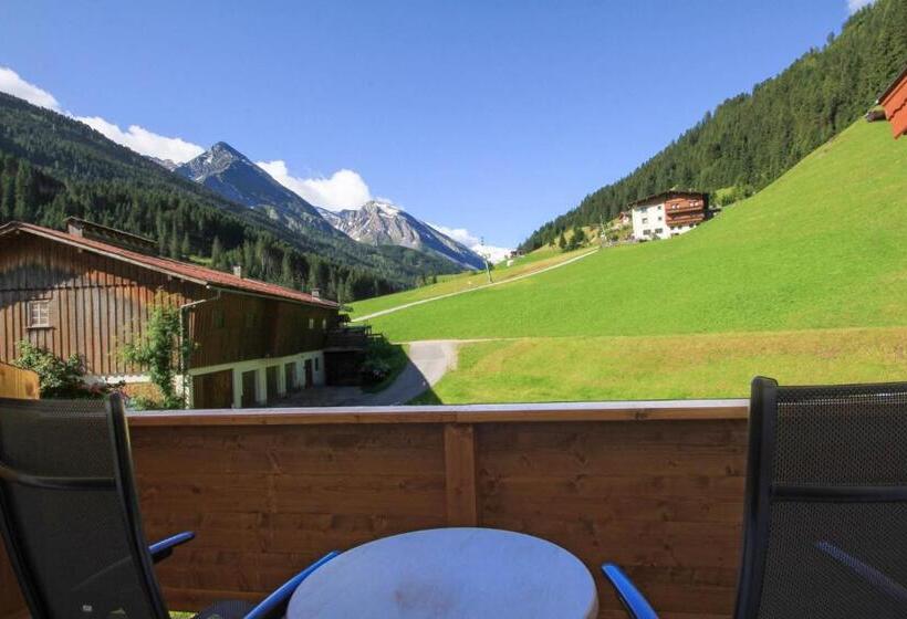 스탠다드 트리플 룸, Pension Sonnleiten