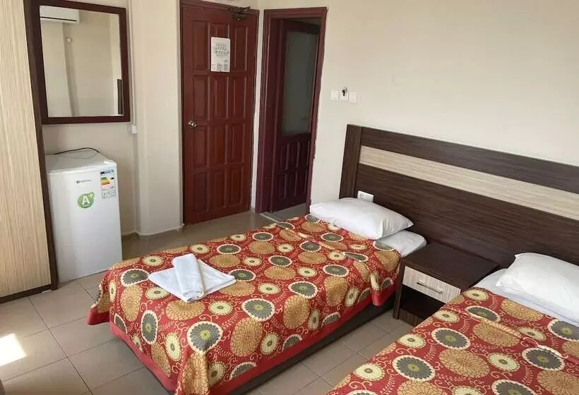 اتاق استاندارد, Rosella Hotels