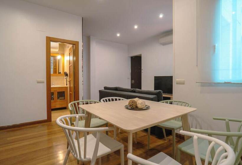 آپارتمان 2 خوابه, Smartr Madrid Atocha