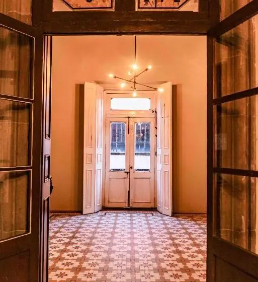 اتاق خانوادگی با سرویس بهداشتی مشترک, Iturbide500 Hostal