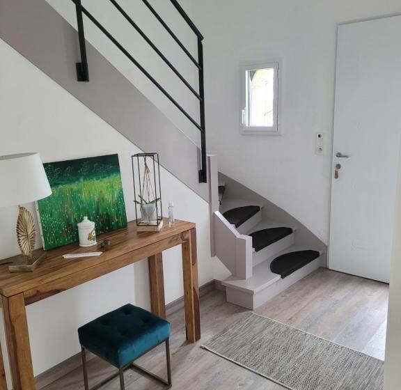 חדר סטנדרט, Campagne à La Ville