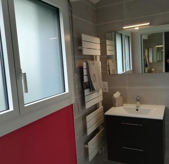 חדר סטנדרט, Campagne à La Ville