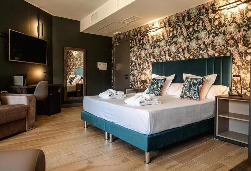 سوئیت با تخت بزرگ, Gilmar Orellana La Vieja