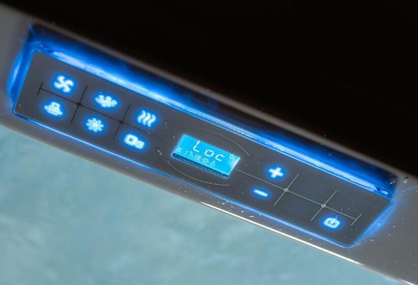 سوئیت با تخت بزرگ, Gilmar Orellana La Vieja