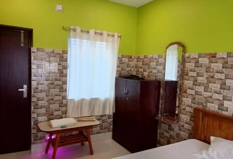 デラックスルーム, Resort Neel Nirjan !! Best Family Resort In Bolpur Santiniketan With Swimming Pool !!