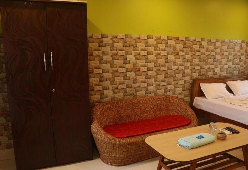 Номер Deluxe, Resort Neel Nirjan !! Best Family Resort In Bolpur Santiniketan With Swimming Pool !!