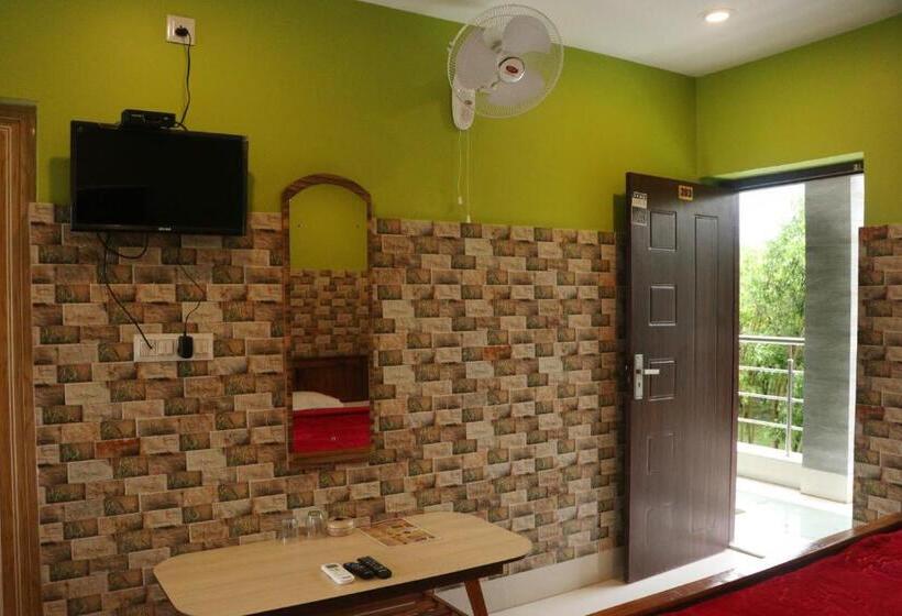 חדר דלוקס, Resort Neel Nirjan !! Best Family Resort In Bolpur Santiniketan With Swimming Pool !!