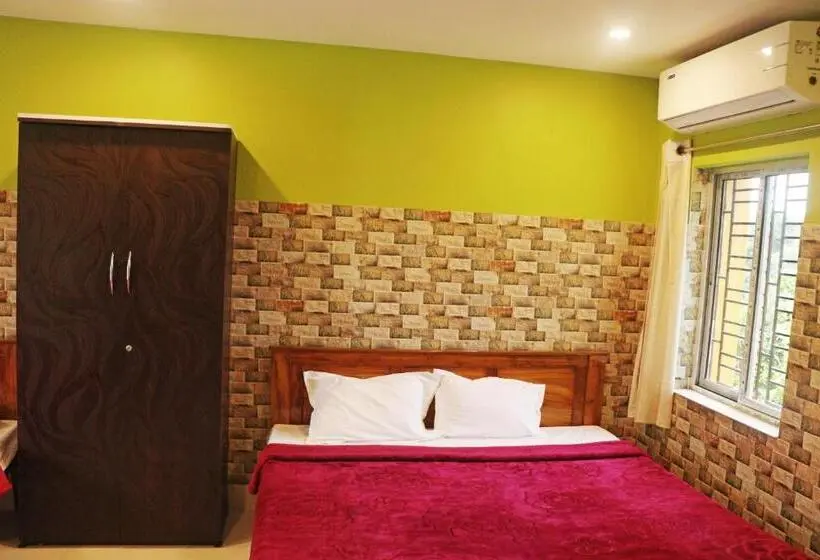 デラックスファミリールーム, Resort Neel Nirjan !! Best Family Resort In Bolpur Santiniketan With Swimming Pool !!