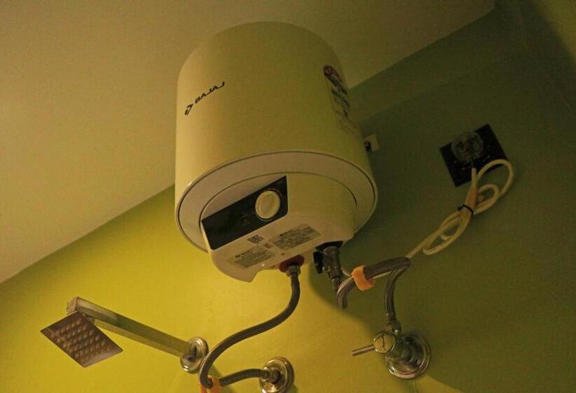 חדר דלוקס, Resort Neel Nirjan !! Best Family Resort In Bolpur Santiniketan With Swimming Pool !!