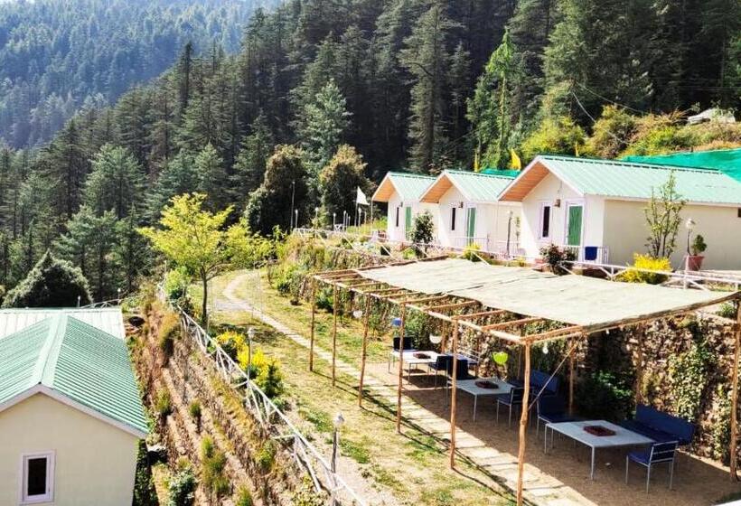 デラックスルーム, Small Victories Stay & Cafe