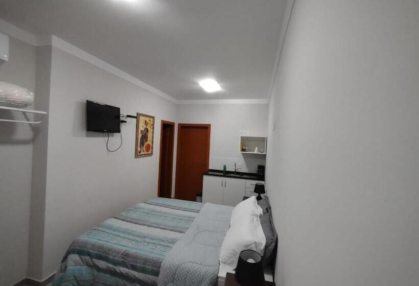 جناح, Ipê Suítes