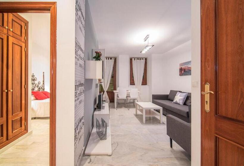 آپارتمان 1 خوابه با بالکن, Apartamentos Granata