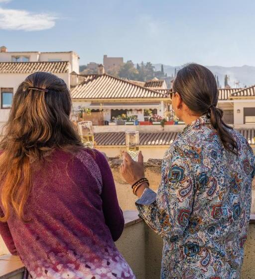 1 Bedroom Penthouse Apartment, Apartamentos Granata