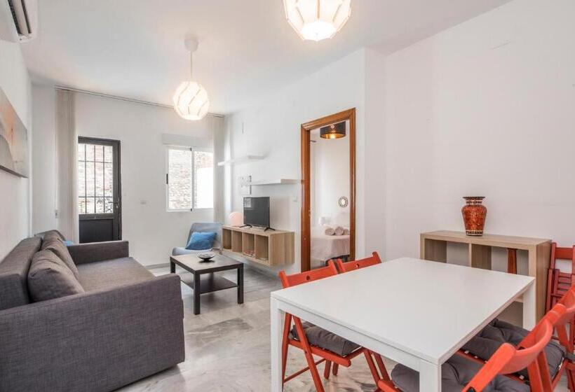 آپارتمان 1 خوابه با چشمانداز استخر, Apartamentos Granata