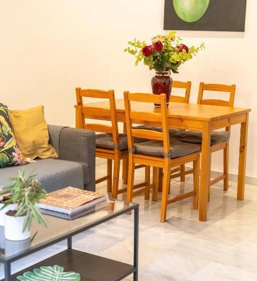 آپارتمان 1 خوابه با بالکن, Apartamentos Granata