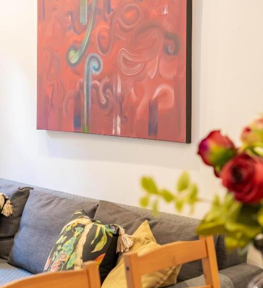 آپارتمان 1 خوابه با بالکن, Apartamentos Granata