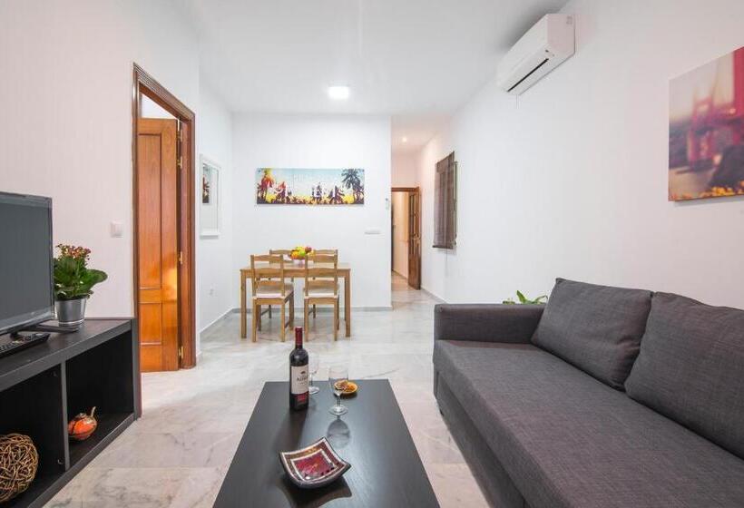 آپارتمان لوکس 1 خوابه, Apartamentos Granata