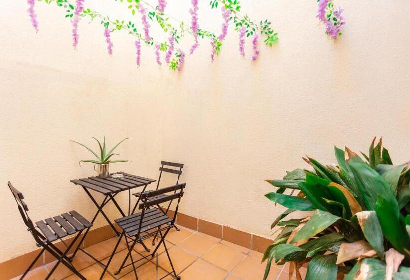 آپارتمان لوکس 1 خوابه, Apartamentos Granata
