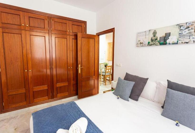 آپارتمان لوکس 1 خوابه, Apartamentos Granata