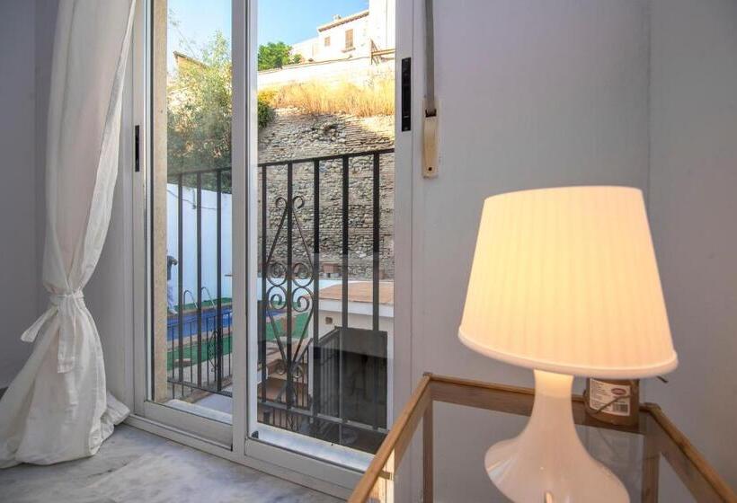 آپارتمان 1 خوابه با چشم‌انداز استخر, Apartamentos Granata
