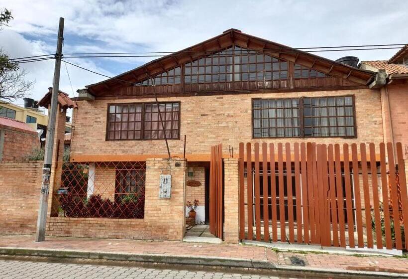 غرفة عائلية, El Peregrino