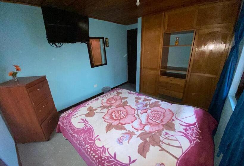 غرفة قياسية فردية حمام مشترك, El Peregrino