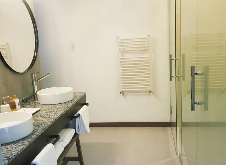 Номер Deluxe, Favre Suites