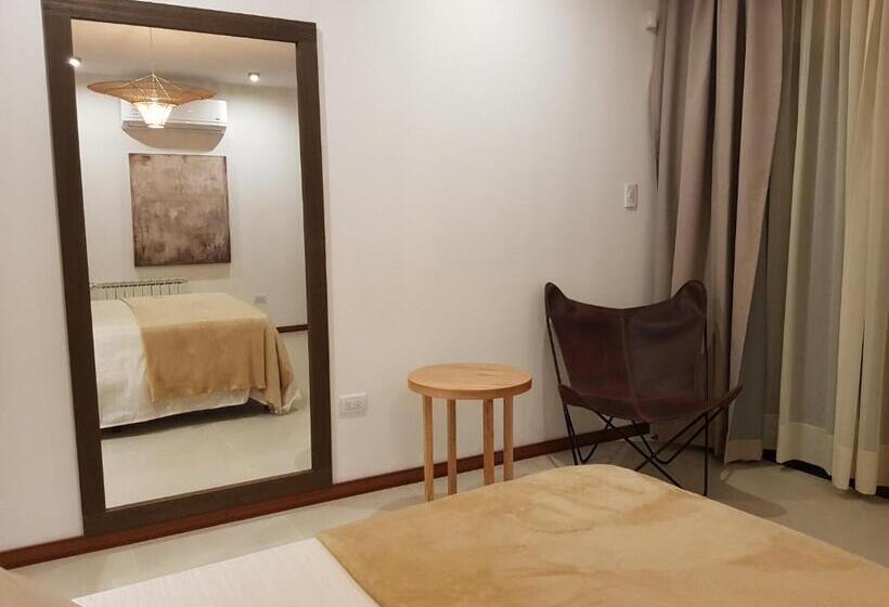 Номер Deluxe, Favre Suites