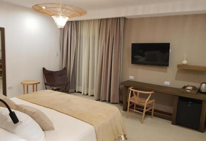 豪华房间, Favre Suites