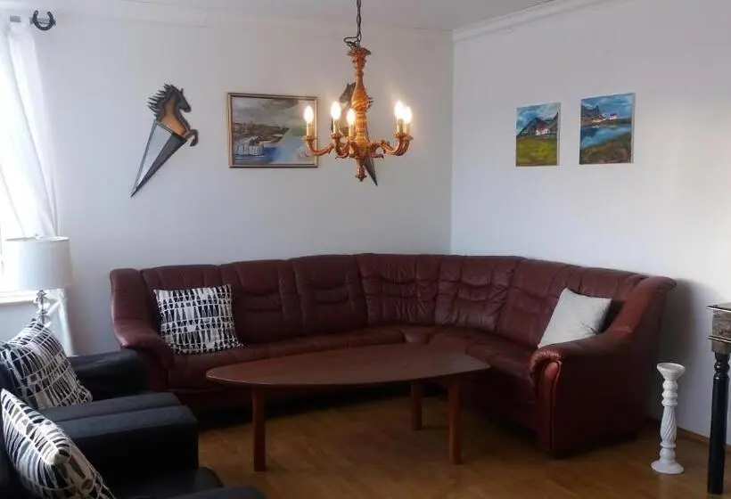 اتاق استاندارد سه نفره, Gauksmýri Guesthouse Lodge