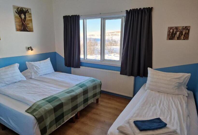 חדר סטנדרט לשלושה, Gauksmýri Guesthouse Lodge