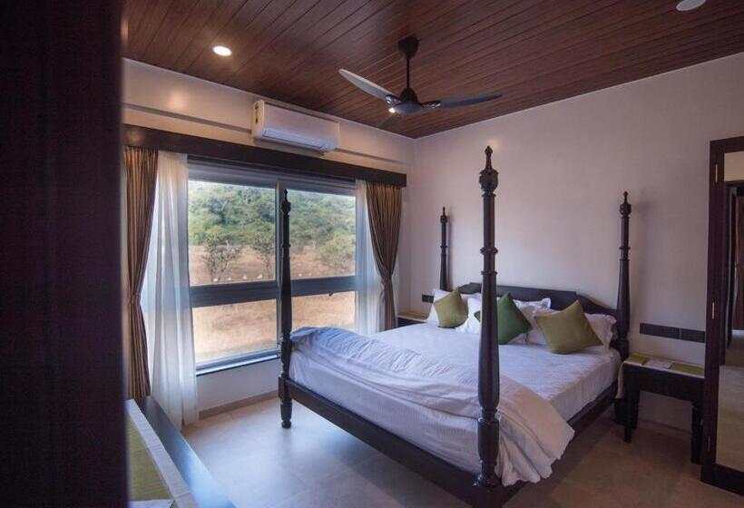 جناح, Mastiff Grand La Villae