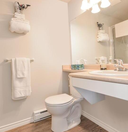 Kertre Néző Standard Szoba, Raven Point Inn