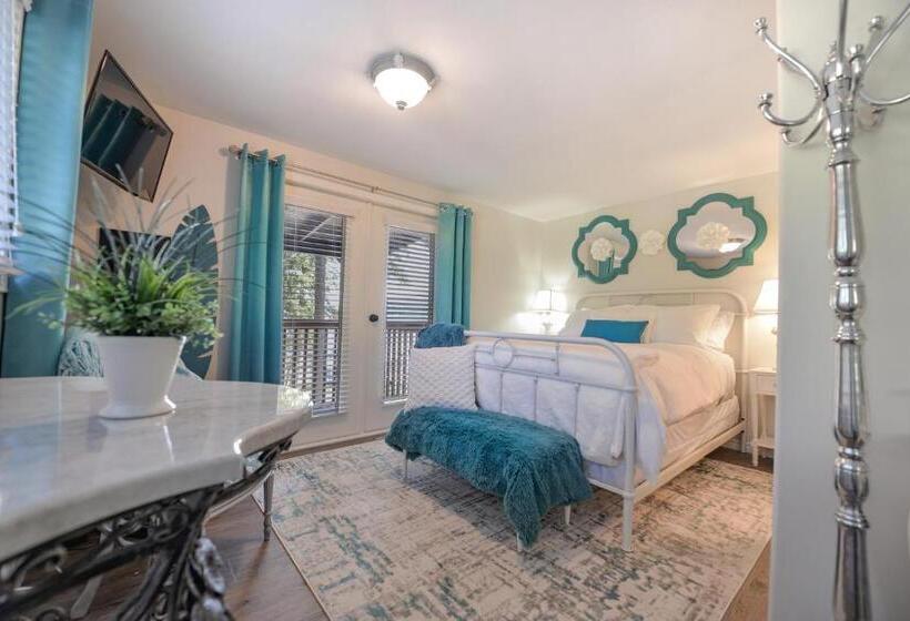 Kertre Néző Standard Szoba, Raven Point Inn