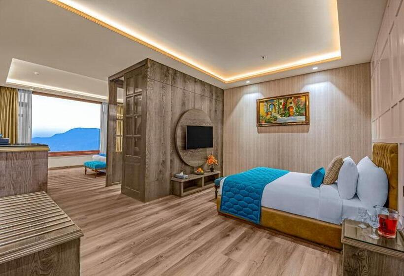 سوئیت با تخت بزرگ, Welcomheritage Elysium Resort & Spa