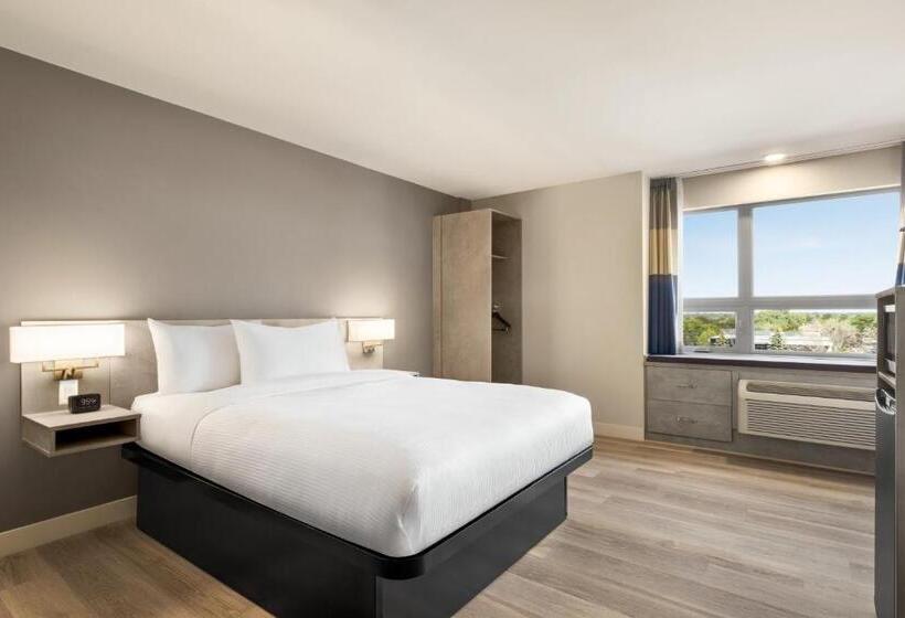 适合残疾人使用的标准间, Microtel Inn & Suites Dorval Qc