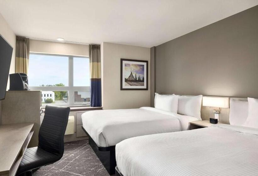 标准间, Microtel Inn & Suites Dorval Qc