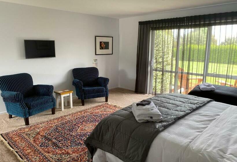 Люкс Deluxe Кровать Кинг, Fitzroy Bnb 39b Whangapoua Road